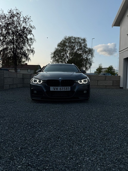 BMW 320d 2 of 5
