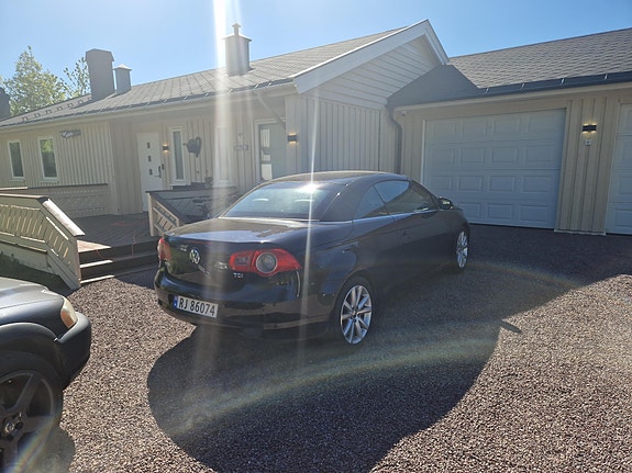 Volkswagen Eos 3 of 5