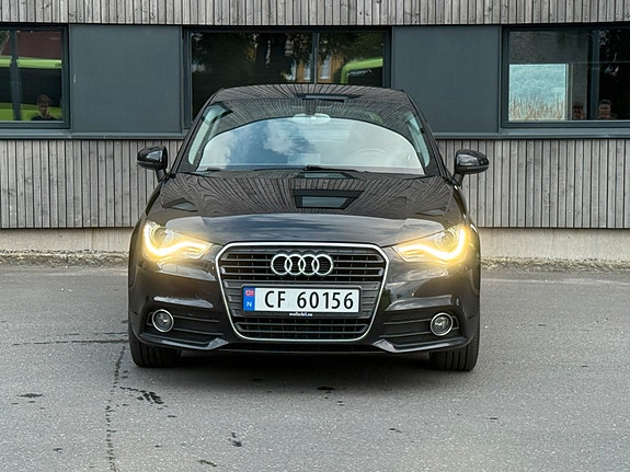 Audi A1 2 of 15