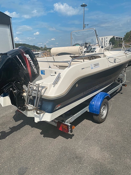 BÅTER MED UTENBORDSMOTOR KJØPES / ALLE TYPER