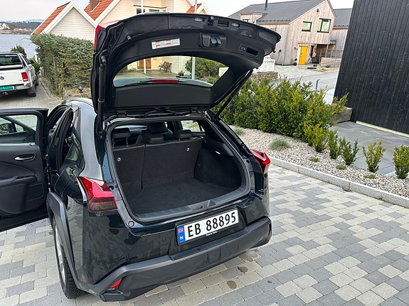 Lexus UX-Serie 8 of 19