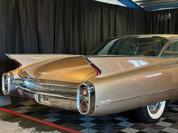 Cadillac Deville 18 of 30