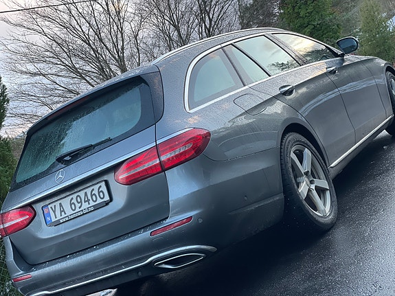 Mercedes-Benz E220 4 of 18