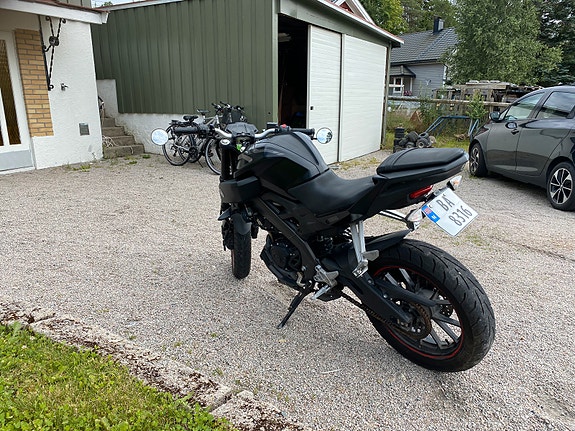 Yamaha MT-125 3 of 5