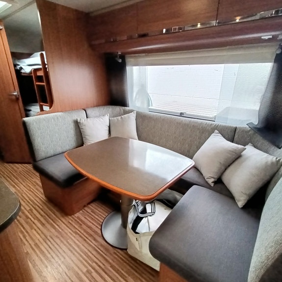 Adria Adora 563 pt 20 of 26