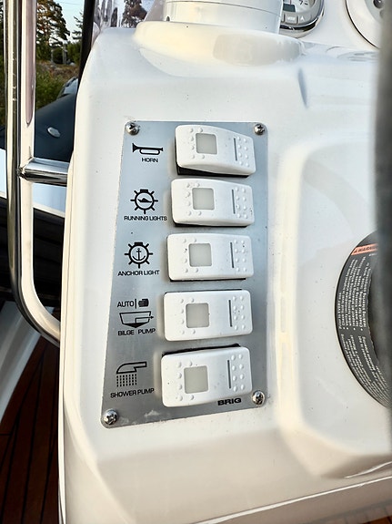 Brig Eagle 650 - Strøken kvalitetsrib med 175 hk Evinrude 10 of 30