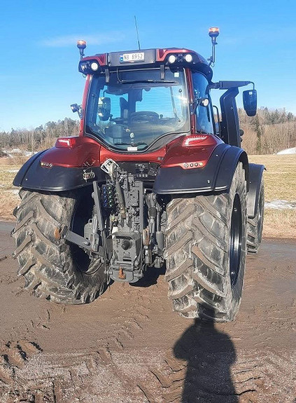 Valtra T235, Twin trac, Front.pto, GPS ready 2022, kr 1 890 000,-