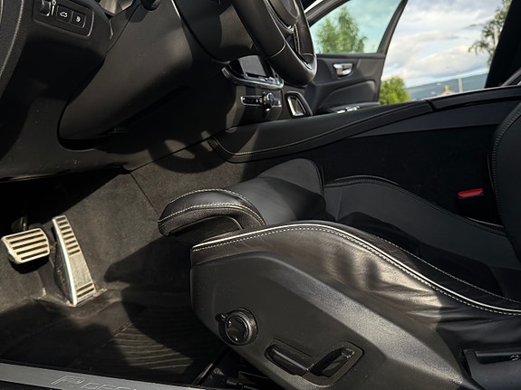 Volvo S60 30 of 30