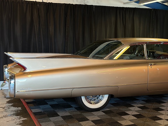 Cadillac Deville 20 of 30