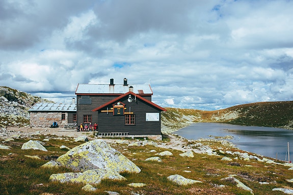 Hovedhytta, ofte kalt gamlehytta på Høgevarde som inneholder kafe og ubetjent hytte.