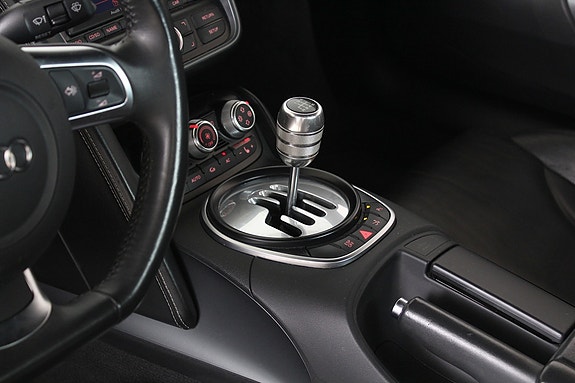 Audi R8 17 of 30