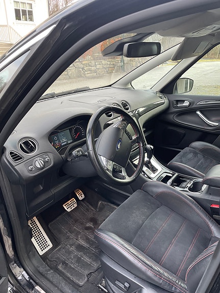Ford S-MAX 5 of 5