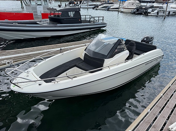 Askeladden C61CC | Suzuki 150HK | Perfekt skjægårdsjeep for late dager på sjøen!