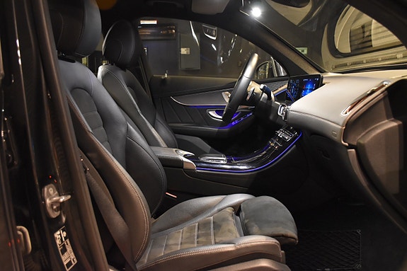 Mercedes-Benz EQC400 14 of 26