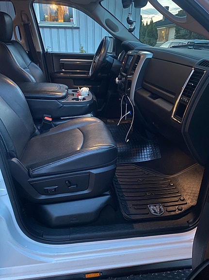 Dodge RAM 21 of 28
