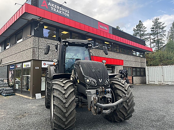 Valtra S394 m/twintrac 2018, kr 1 250 000,-
