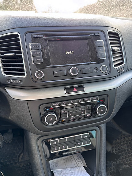 Volkswagen Sharan 13 of 23