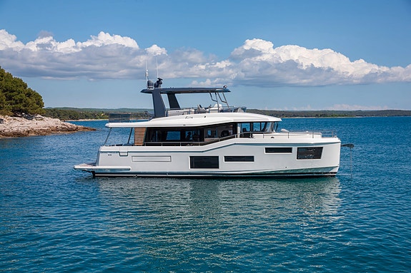 NYHET Grand Trawler 63 2 of 5