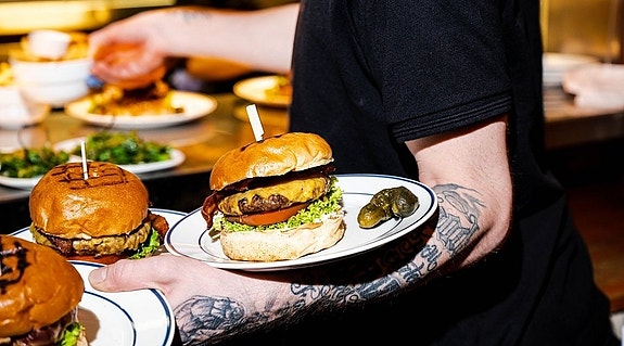 Døgnvill Burger Bjørvika logo