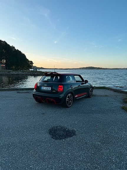 MINI John Cooper Works 3 of 5