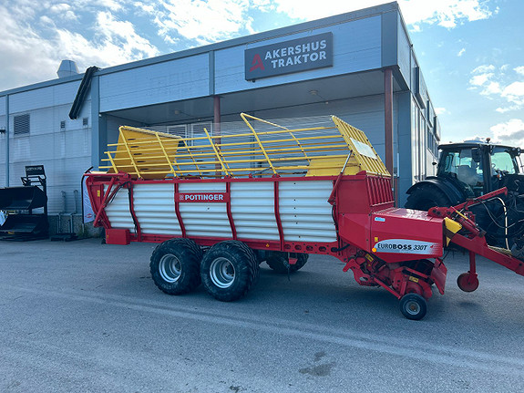 Pøttinger Euroboss 330T