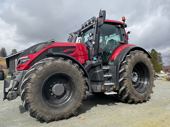 Valtra Q305 2023, kr 2 249 000,-