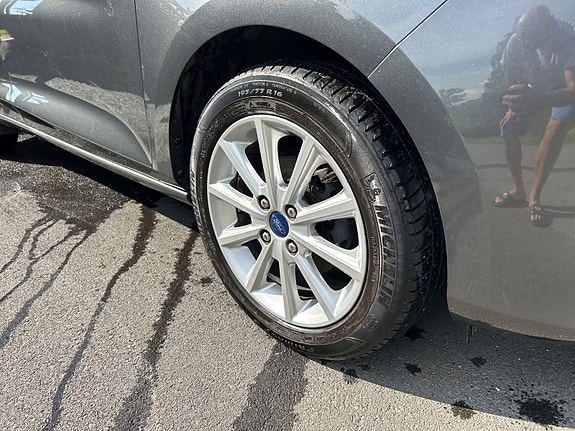 Ford Fiesta 18 of 22