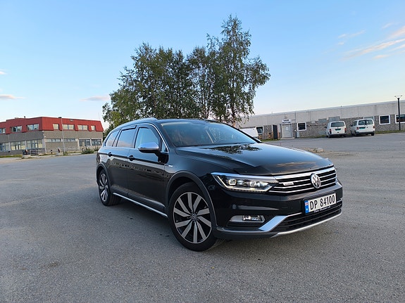 Volkswagen Passat Alltrack 6 of 30