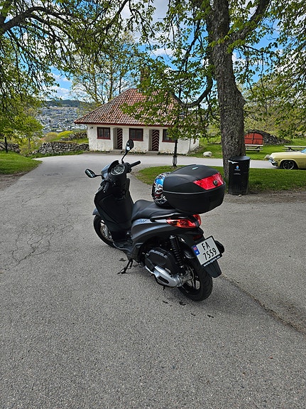 Piaggio Medley 125 9 of 10