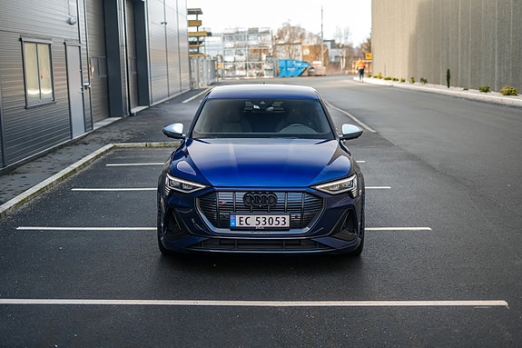 Audi E-Tron S 2021 photo 2