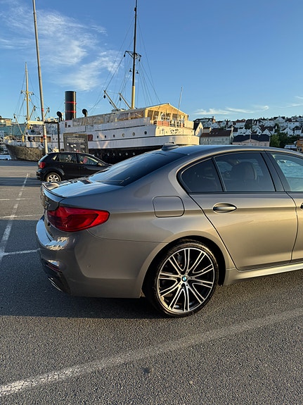 BMW 530e 4 of 30