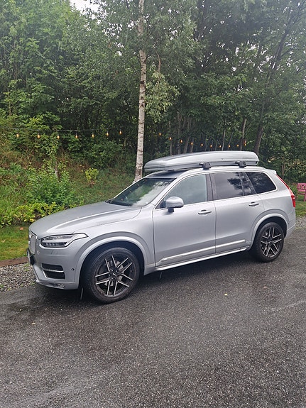 Volvo XC90 4 of 5