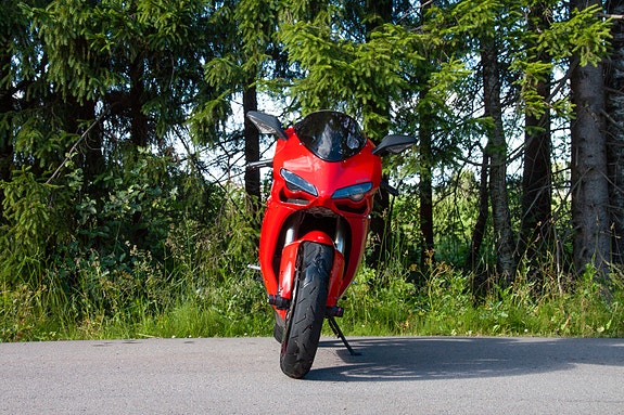 Ducati 848 EVO 7 of 10