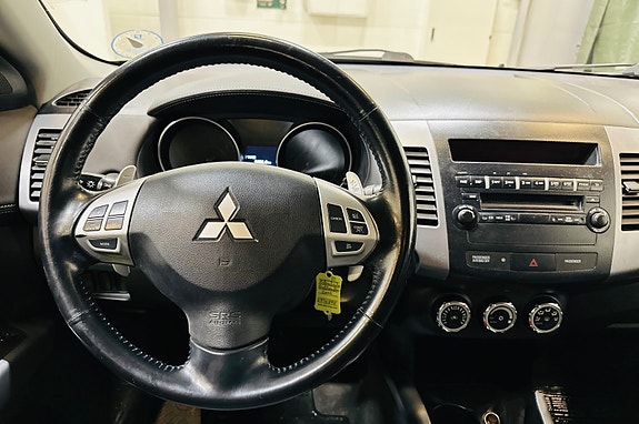 Mitsubishi Outlander 8 of 21
