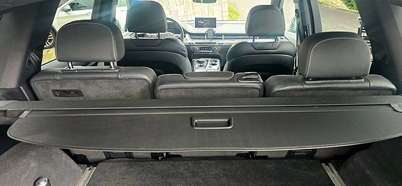 Audi Q7 22 of 22