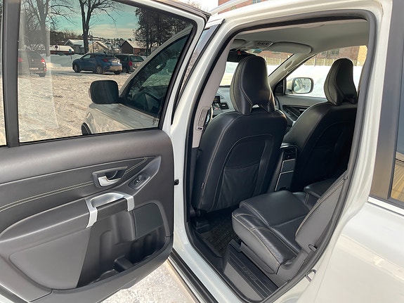 Volvo XC90 24 of 26