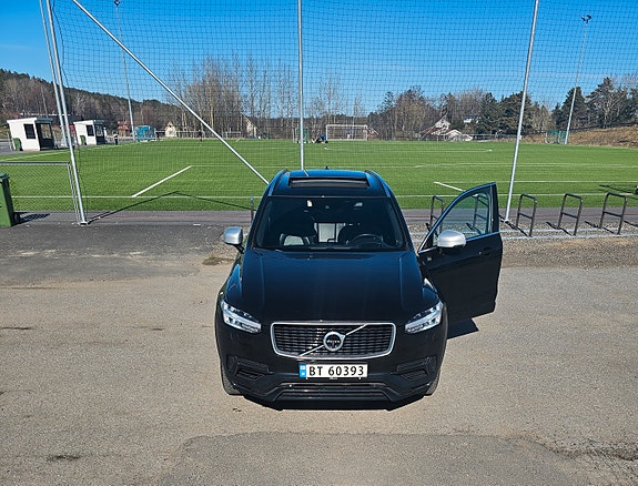 Volvo XC90 7 of 21