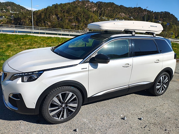 Peugeot 5008 4 of 5