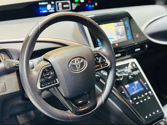 Toyota Mirai 25 of 30