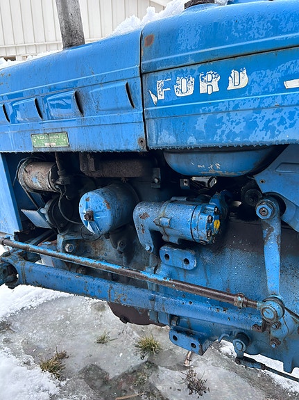 Ford Dexta 2000 4 of 5