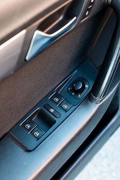Volkswagen Passat 19 of 30
