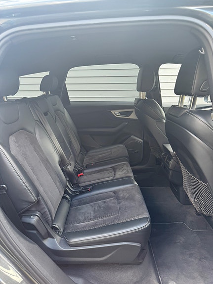 Audi Q7 13 of 14