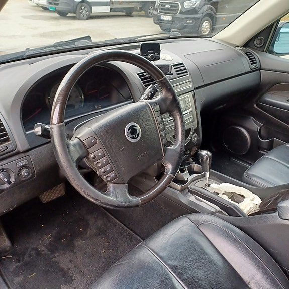 SsangYong Rexton W 17 of 27