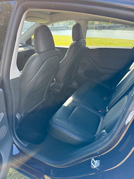 Tesla Model Y 15 of 23