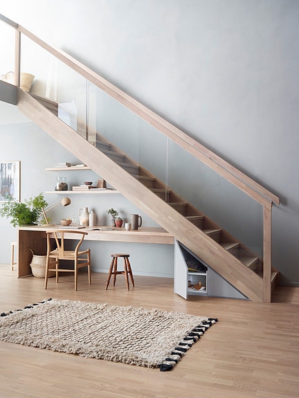 Stryntrappa Foss, med kontor