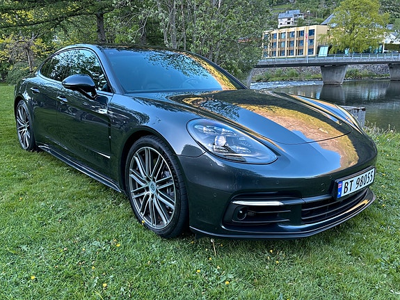 Porsche Panamera 3 of 30