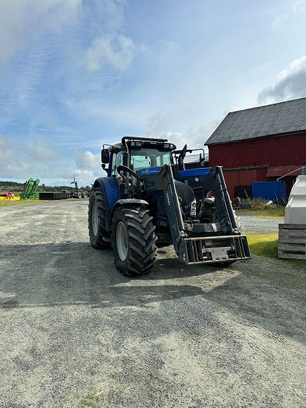 Valtra N163D Lite timer! 2014, kr 699 000,-