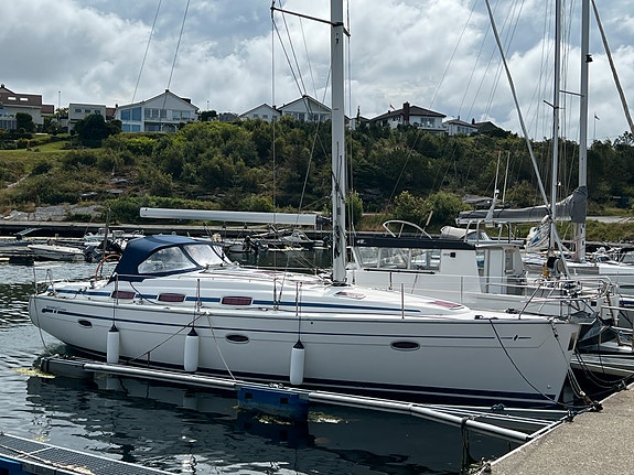 Bavaria 39 Cruiser 2 of 5
