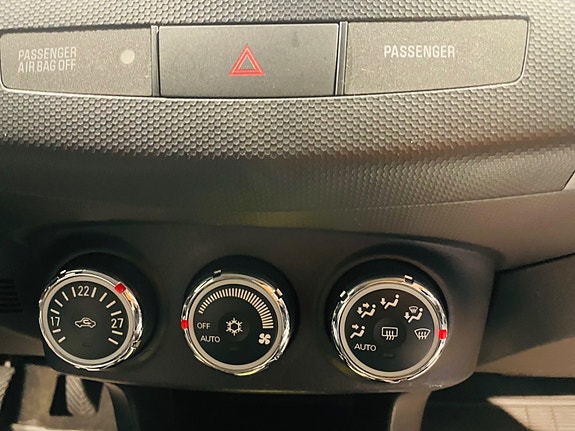 Mitsubishi Outlander 18 of 21
