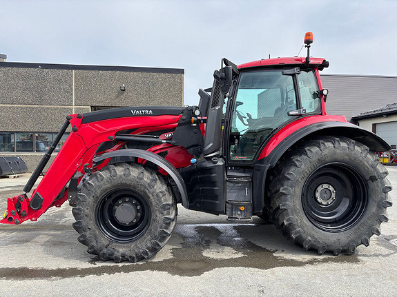 Valtra T174E Direct, GPS cm, Fronthydraulikk, laster 2019, kr 1 423 000,-